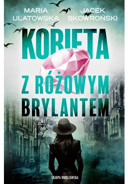 Kobieta z różowym brylantem